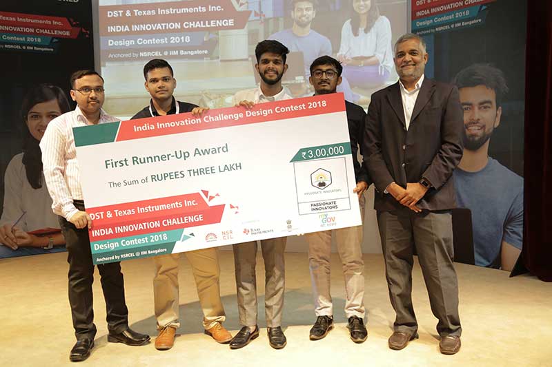 Team from A. P Shah Institute of Technology, Maharastra receiving First Runner Up award for TI’s IICDC 2018 Finals for their innovation on ‘Solar Energy Harvesting For Wireless Sensor Node.’