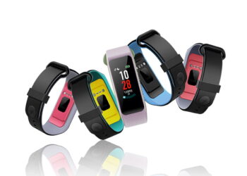 Bluetooth LE smartband tracks detailed fitness metrics for up to ten days between charges