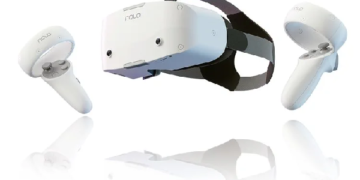 Bluetooth LE VR headset and handheld controllers offer low latency gaming