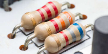 Capacitive Voltage Divider – Working & Its Applications