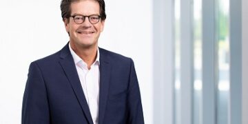 Infineon expands its leading market position in automotive semiconductors