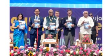 Gujarat CM Flags Off Gujarat SemiConnect and 19th IESA Vision Summit