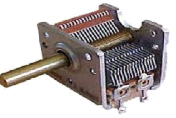 What Is an Air Capacitor? Construction, Working, Circuit & Applications