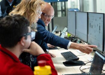 Microsoft Eyes Superconductors to Power Next-Gen AI Datacenters