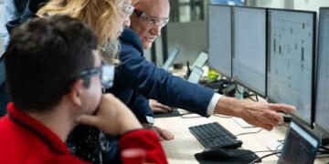 Microsoft Eyes Superconductors to Power Next-Gen AI Datacenters