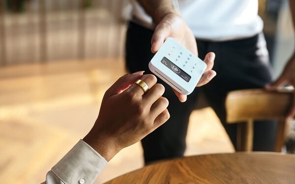 Infineon’s SECORA™ Connect X and SECORA™ Wallet brings secured contactless payment to smart wearables