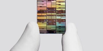 IBM Breaks the Nanometer Barrier with World’s First Sub-1nm Chip