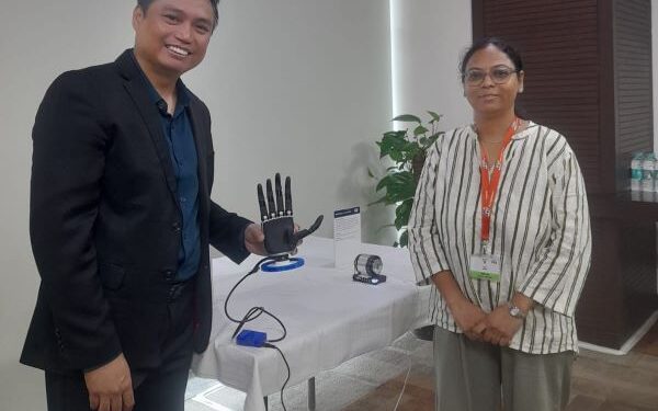 Physical AI Realized: STMicroelectronics’ 600F Robotic Hand Powered by N6 Gesture Recognition