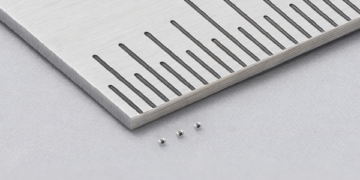 Murata Develops World’s Smallest 008004-inch Size (0.25mm × 0.125mm) NTC Thermistor for Space-Constrained Temperature Sensing